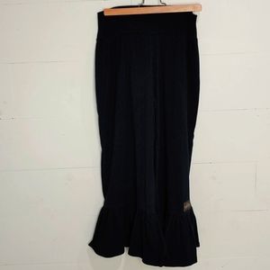 Matilda jane black ruffle hem pants